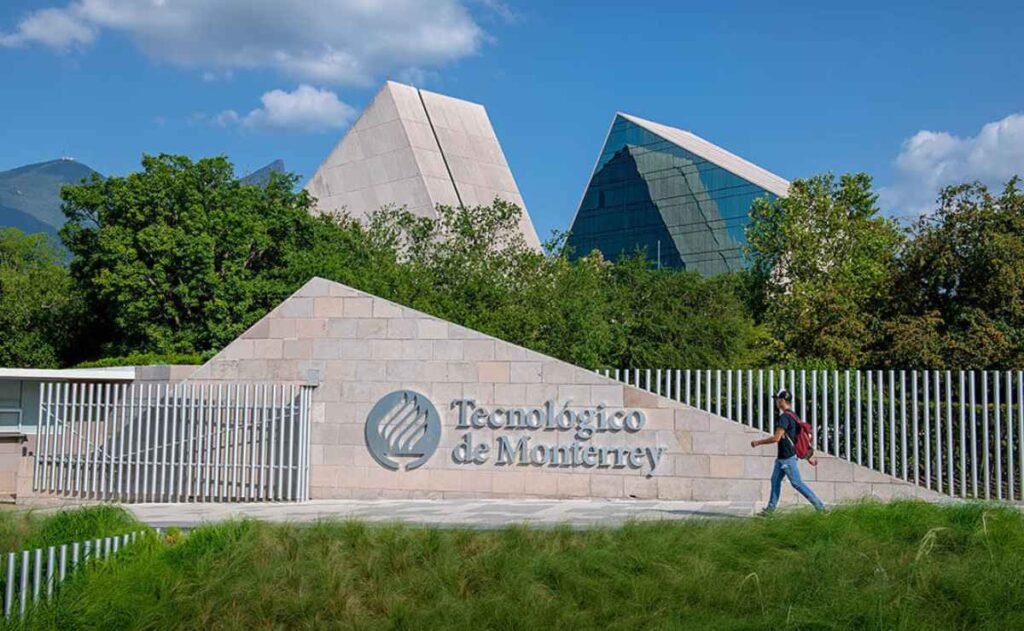 Tecnológico de Monterrey is a top private Mexican university, founded in 1943, known for innovation, research, entrepreneurship, and global partnerships across multiple campuses.